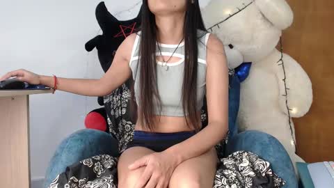 Snapshot of samara429147 chatting on 11/13/25, 04:06 samara online show from 11/13/25, 04:06