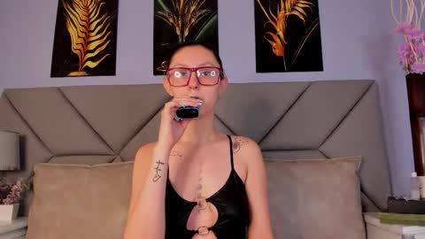 Samara  online show from 11/24/25, 12:38