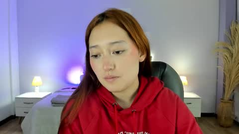 samara_hilton_2 online show from 10/12/25, 07:24