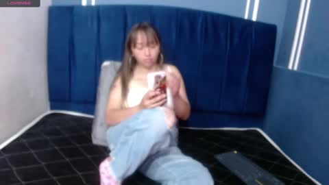 Snapshot of samara_purple chatting on 01/10/25, 12:47 Dafne  online show from 01/10/25, 12:47