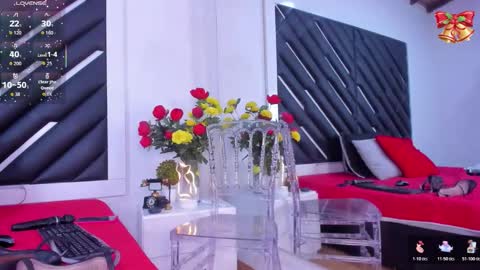 Snapshot of samaraa_lee chatting on 12/18/25, 12:22 Samara online show from 12/18/25, 12:22