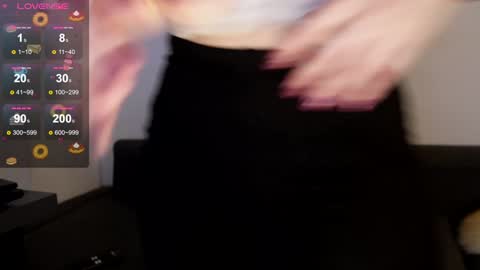 Snapshot of samarafromthewell chatting on 01/20/25, 09:43 Samara From The Well online show from 01/20/25, 09:43