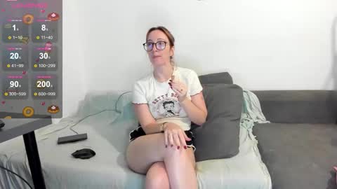 Snapshot of samarafromthewell chatting on 09/28/25, 02:50 Samara From The Well online show from 09/28/25, 02:50