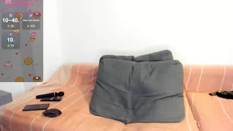 Snapshot of samarafromthewell chatting on 11/08/25, 10:30 Samara From The Well online show from 11/08/25, 10:30