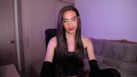 Snapshot of samarasilex chatting on 10/05/25, 12:20 Samara Silex online show from 10/05/25, 12:20