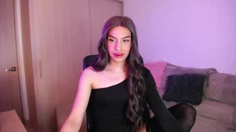 Snapshot of samarasilex chatting on 10/22/25, 02:34 Samara Silex online show from 10/22/25, 02:34