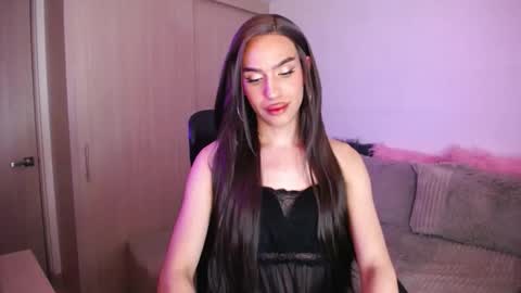 Snapshot of samarasilex chatting on 11/04/25, 02:43 Samara Silex online show from 11/04/25, 02:43