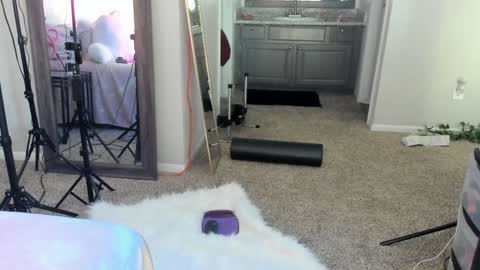 Yaya online show from 01/24/25, 09:05