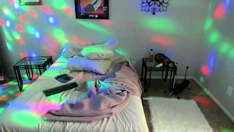 Yaya online show from 02/18/25, 11:30