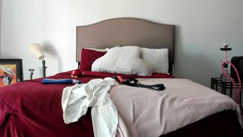 Yaya online show from 09/08/25, 08:52