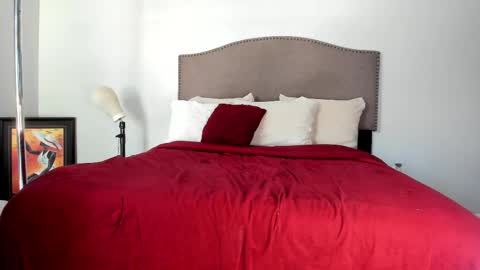 Yaya online show from 09/19/25, 04:18