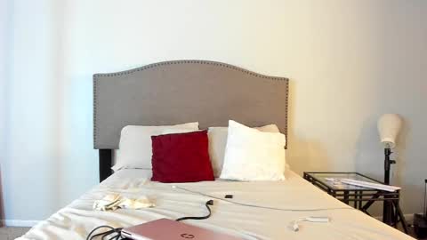 Yaya online show from 10/05/25, 11:35