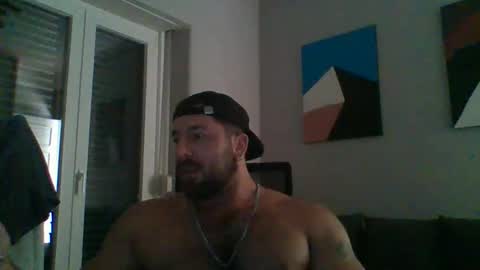Snapshot of sambrucexx chatting on 09/18/25, 10:17 sambrucexx online show from 09/18/25, 10:17
