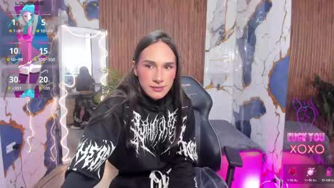 Snapshot of samcielo_tay chatting on 04/19/26, 02:33 sam online show from 04/19/26, 02:33