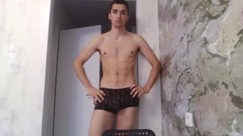 Snapshot of samcumtv chatting on 06/11/26, 01:42 multitooman online show from 06/11/26, 01:42