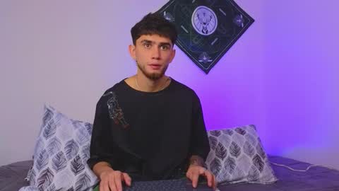 Snapshot of samevansx chatting on 09/18/25, 03:03 samevansx online show from 09/18/25, 03:03