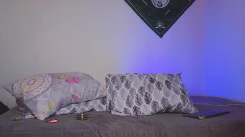 Snapshot of samevansx chatting on 09/23/25, 03:48 samevansx online show from 09/23/25, 03:48