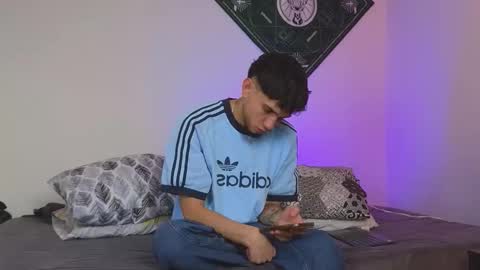 Snapshot of samevansx chatting on 10/09/25, 01:42 samevansx online show from 10/09/25, 01:42