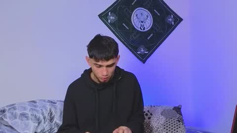 Snapshot of samevansx chatting on 10/21/25, 03:24 samevansx online show from 10/21/25, 03:24