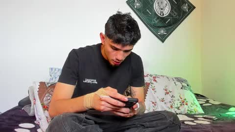 Snapshot of samevansx chatting on 02/04/26, 04:57 samevansx online show from 02/04/26, 04:57