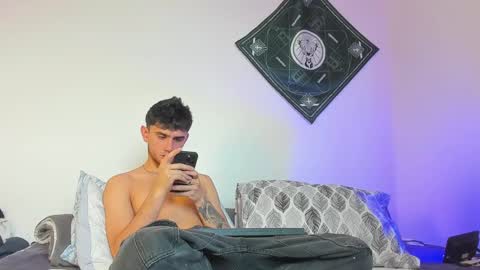 Snapshot of samevansx chatting on 02/13/26, 01:51 samevansx online show from 02/13/26, 01:51
