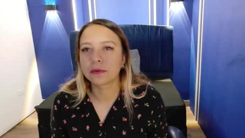 Snapshot of sami_1_8 chatting on 12/14/25, 03:45 Samy online show from 12/14/25, 03:45