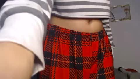 Snapshot of sami_and_gael chatting on 10/01/25, 01:33 Tami  Gael online show from 10/01/25, 01:33