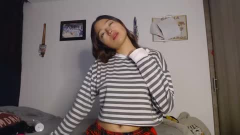 Snapshot of sami_and_gael chatting on 10/02/25, 02:18 Tami  Gael online show from 10/02/25, 02:18