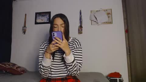 Snapshot of sami_and_gael chatting on 10/04/25, 02:31 Tami  Gael online show from 10/04/25, 02:31