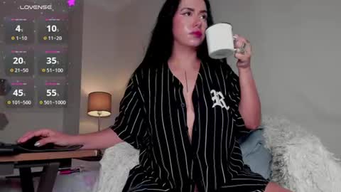 Samantha Santacoloma online show from 07/24/26, 10:46