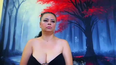 Snapshot of samiraevans chatting on 10/04/25, 08:18 online show from 10/04/25, 08:18