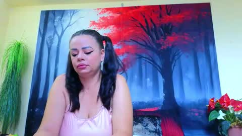 Snapshot of samiraevans chatting on 10/05/25, 07:56 online show from 10/05/25, 07:56