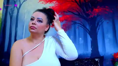 Snapshot of samiraevans chatting on 11/02/25, 10:45 online show from 11/02/25, 10:45