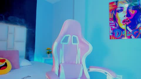 Snapshot of sammy__rose chatting on 11/15/25, 08:16 Sammy Rose online show from 11/15/25, 08:16