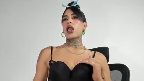 sammy_exotic online show from 09/17/25, 07:04