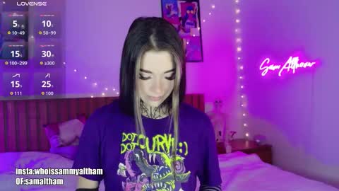 Snapshot of sammyaltham chatting on 10/11/25, 11:58 Sam    online show from 10/11/25, 11:58