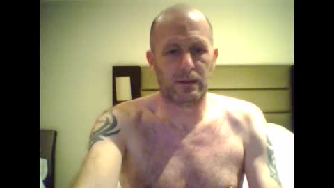 sammyb1821 online show from 02/25/25, 05:04