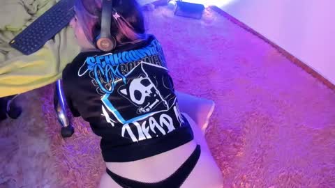   online show from 02/21/25, 09:02