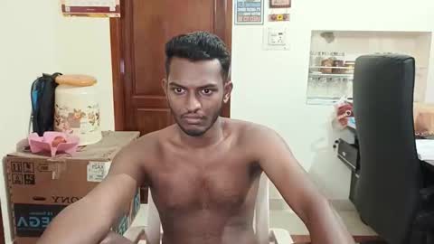 Snapshot of samsunrise82 chatting on 11/02/25, 12:18 samsunrise82 online show from 11/02/25, 12:18