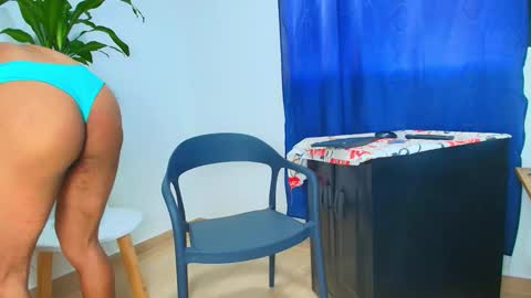Snapshot of samt_0206 chatting on 04/19/26, 12:00 samt online show from 04/19/26, 12:00