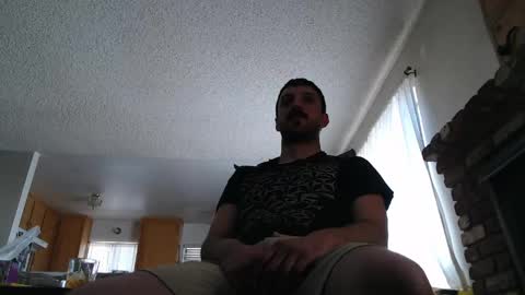 Snapshot of samthebully chatting on 04/17/26, 07:06 SamTheBully online show from 04/17/26, 07:06