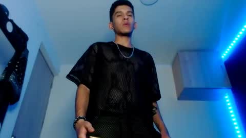   online show from 03/02/25, 09:54