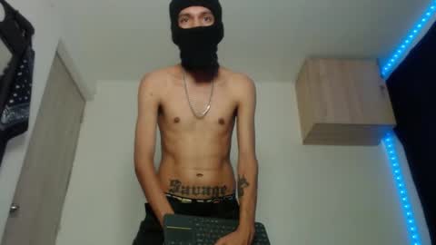   online show from 03/08/25, 09:18