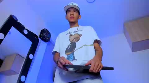   online show from 09/10/25, 05:07