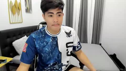 Snapshot of samuelangelo chatting on 02/24/26, 12:52 Sam online show from 02/24/26, 12:52