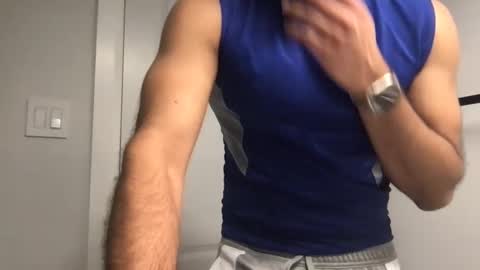 Snapshot of samwise2418 chatting on 09/19/25, 06:37 Sam W dick strip tease online show from 09/19/25, 06:37