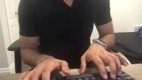 Snapshot of samwise2418 chatting on 10/10/25, 04:55 Sam W dick strip tease online show from 10/10/25, 04:55