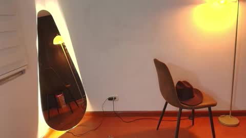 Hello I am absent due to a family calamity I will return soon-hola estoy ausente por un problema familiar volvere pronto. online show from 11/06/25, 11:37