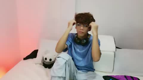 Sammy online show from 07/20/26, 02:59
