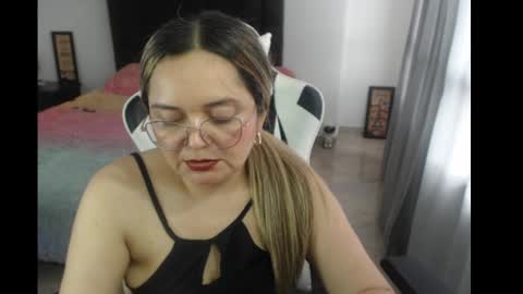 samy_vsn online show from 03/06/25, 06:48